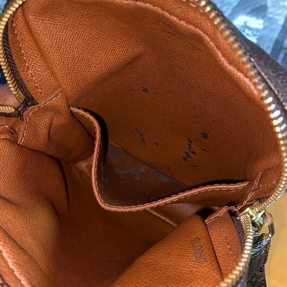 Authentic Louis Vuitton Danube Monogram Crossbody Messenger Bag - Picture 16 of 16